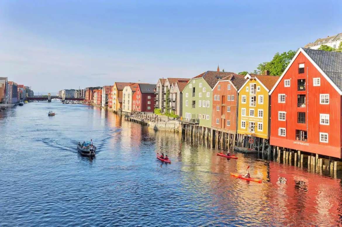 Central Big And Bright Resting Place Trondheim Luaran gambar